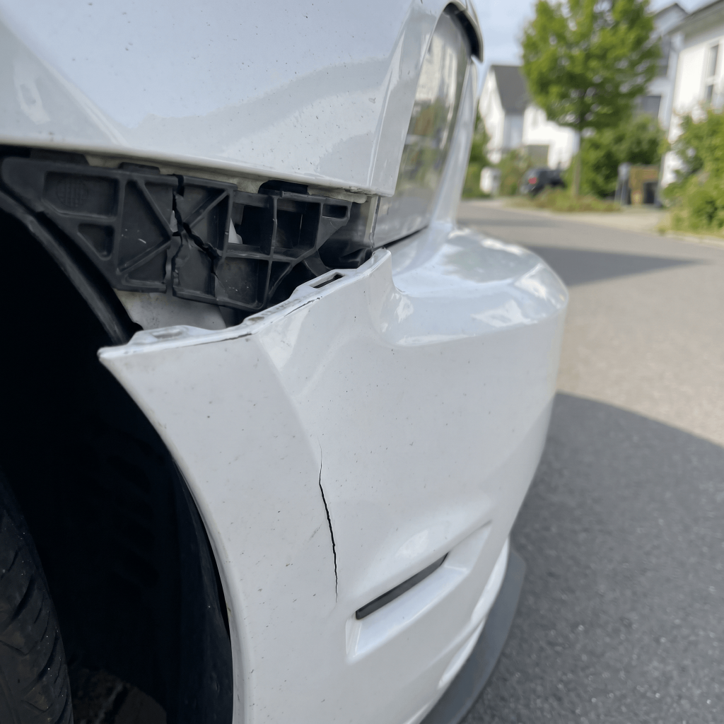 Ultra-realistic_damage_documen_Nano_Banana_Pro_98167